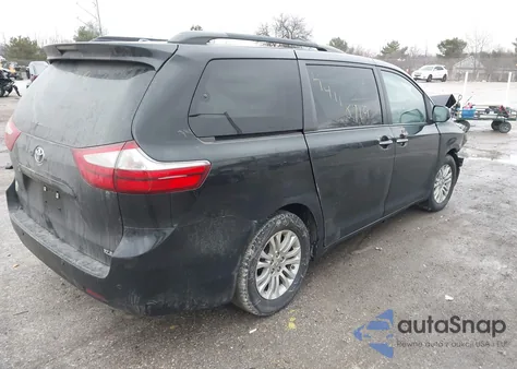 2016 Toyota Sienna Xle 8 Passenger z USA, uszkodzony, nr VIN 5TDYK3DCXGS739631